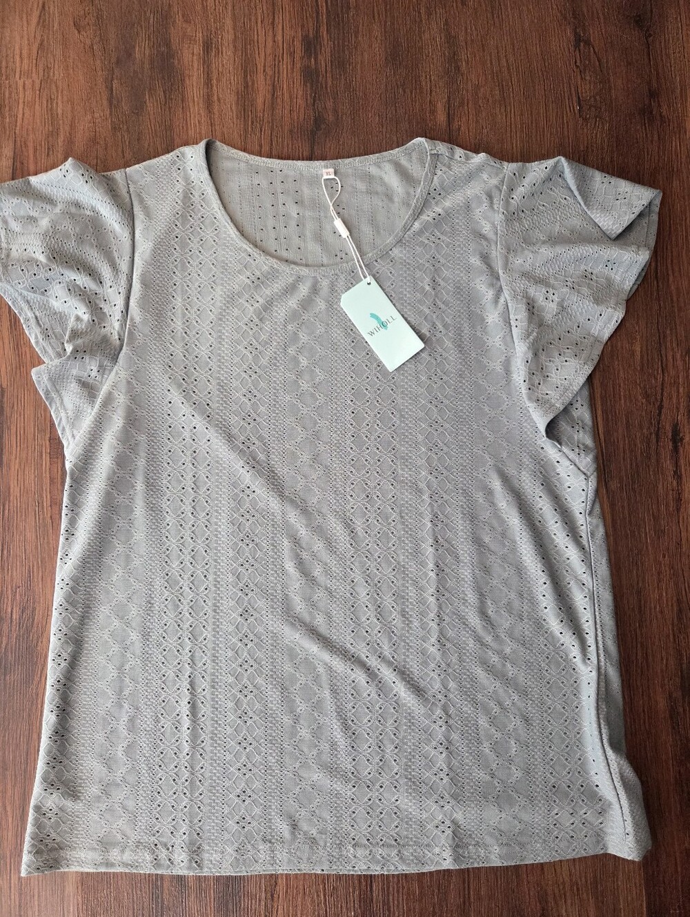 Light Mint Eyelet Flutter Sleeve Top - Women